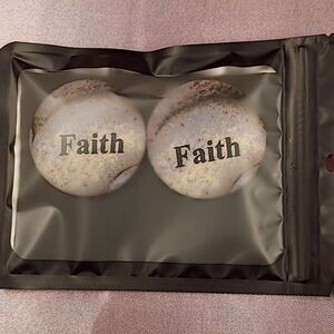 Faith Button Set